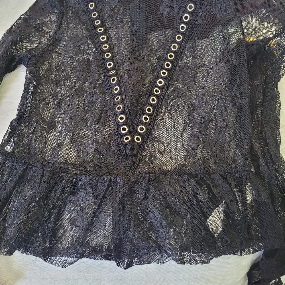 Sheer lace black top - Picture 6 of 14